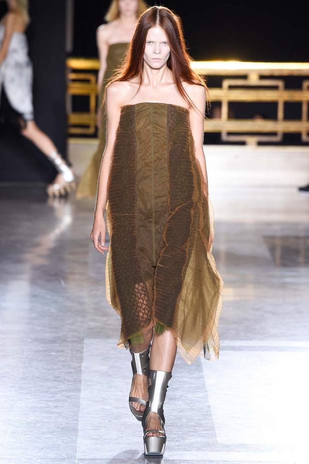 Rick Owens: مجموعة منتفضة على الواقع