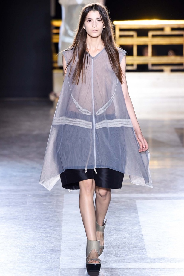 Rick Owens: مجموعة منتفضة على الواقع