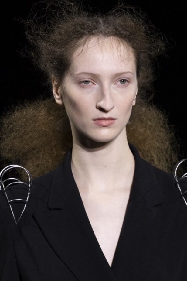 عرض مجموعة Ann Demeulemeester في باريس