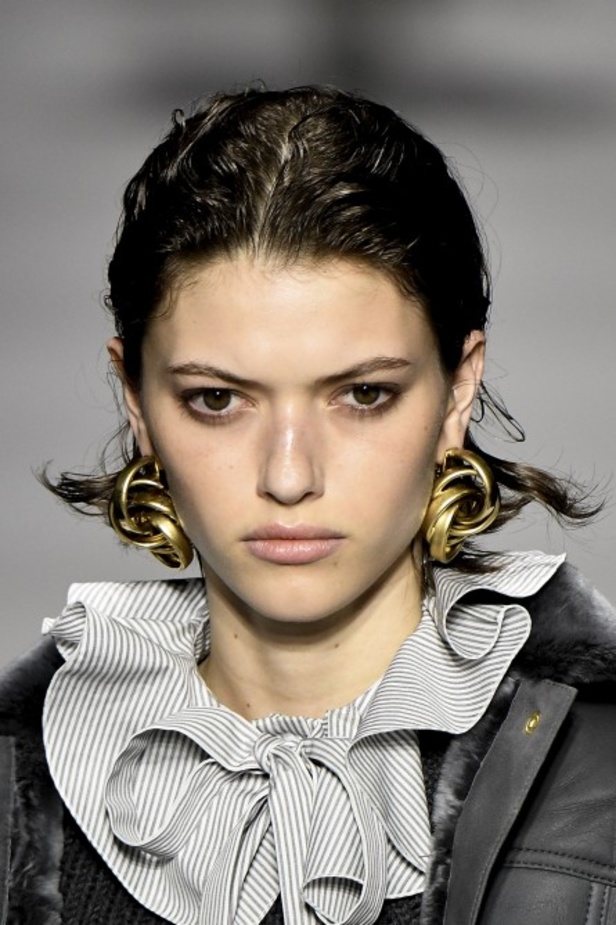 مجموعة Alberta Ferretti الفاخرة خلال اسبوع الموضة في ميلانو لخريف وشتاء 2020-2021