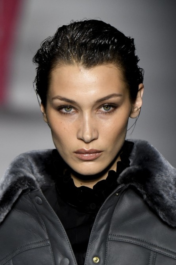 مجموعة Alberta Ferretti الفاخرة خلال اسبوع الموضة في ميلانو لخريف وشتاء 2020-2021