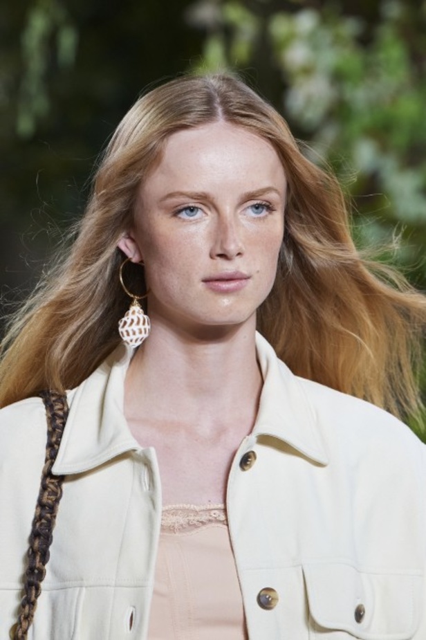 عرض ازياء Alberta Ferretti من أسبوع الموضة في ميلانو لربيع وصيف 2020