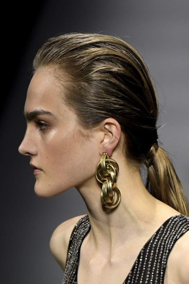 مجموعة Alberta Ferretti الفاخرة خلال اسبوع الموضة في ميلانو لخريف وشتاء 2020-2021