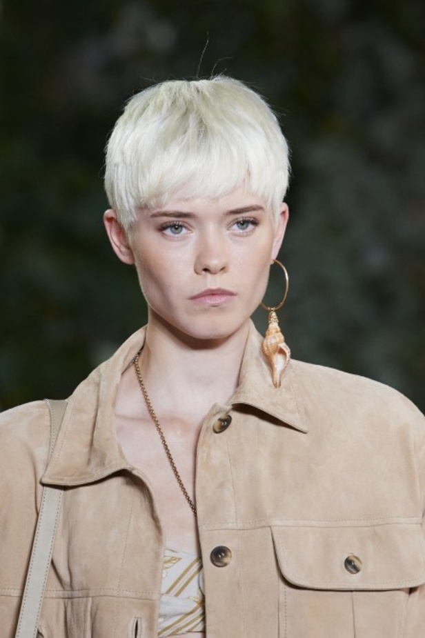 عرض ازياء Alberta Ferretti من أسبوع الموضة في ميلانو لربيع وصيف 2020