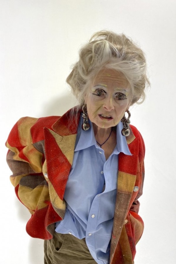 عرض ازياء Vivienne Westwood لربيع وصيف 2021