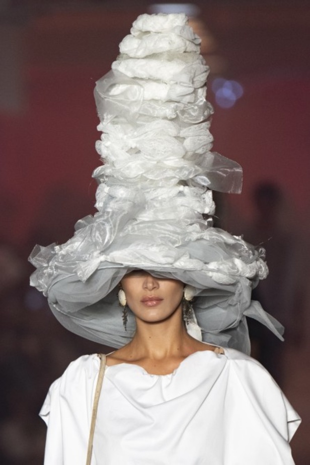 اسبوع الموضة في باريس 2019 مجموعة فيفيان ويستوود لربيع وصيف 2020