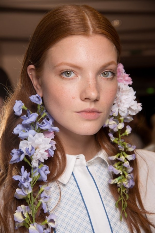 ازياء من عرض أليكسيس مابيل باسبوع الموضة في باريس