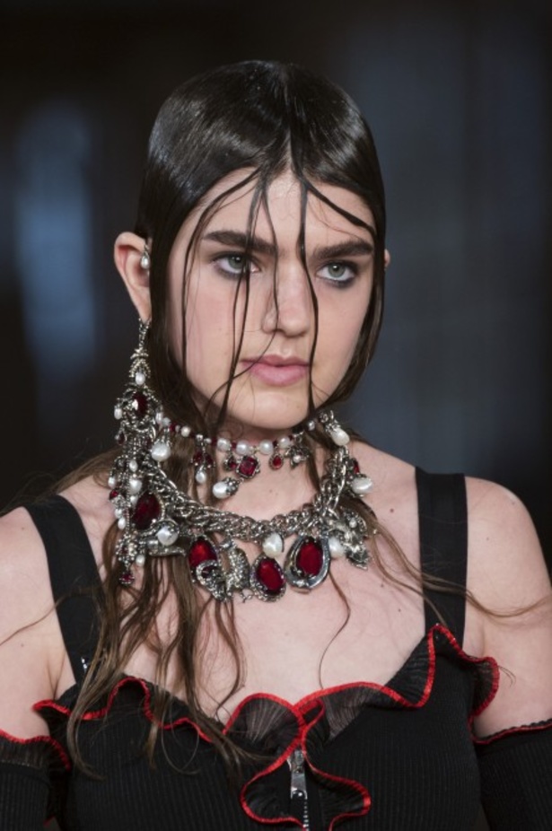 مجموعة ألكسندر ماكوين لربيع و صيف 2018