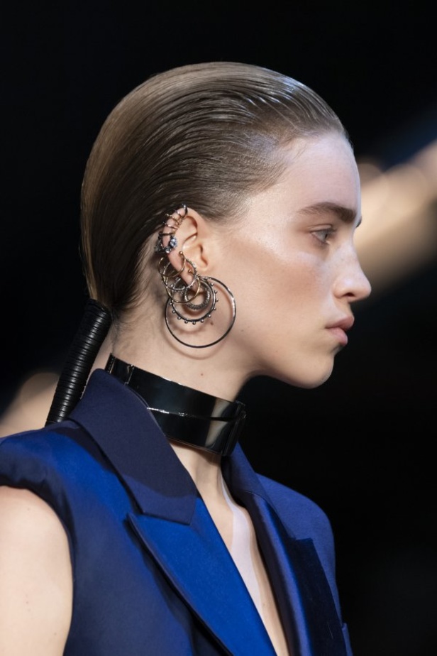 عرض أزياء ألكسندر ماكوين لموسم خريف وشتاء 2019