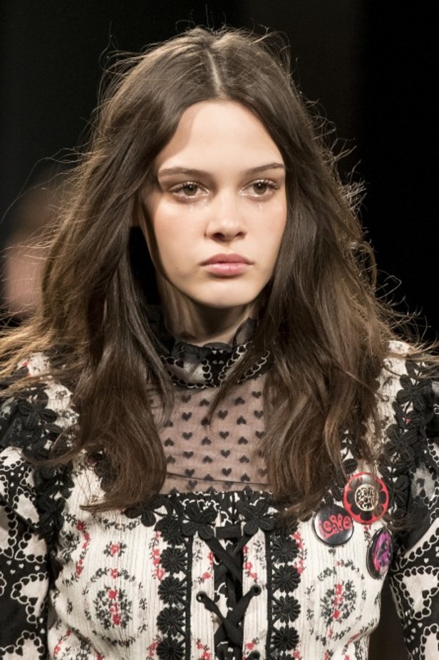 مجموعة Anna Sui لربيع وصيف 2018