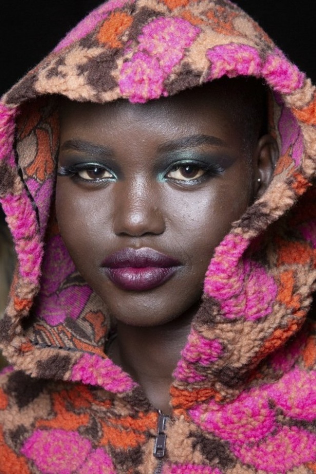 مجموعة الازياء الجاهزة من ANNA SUI  من اسبوع الموضة في نيويورك2020