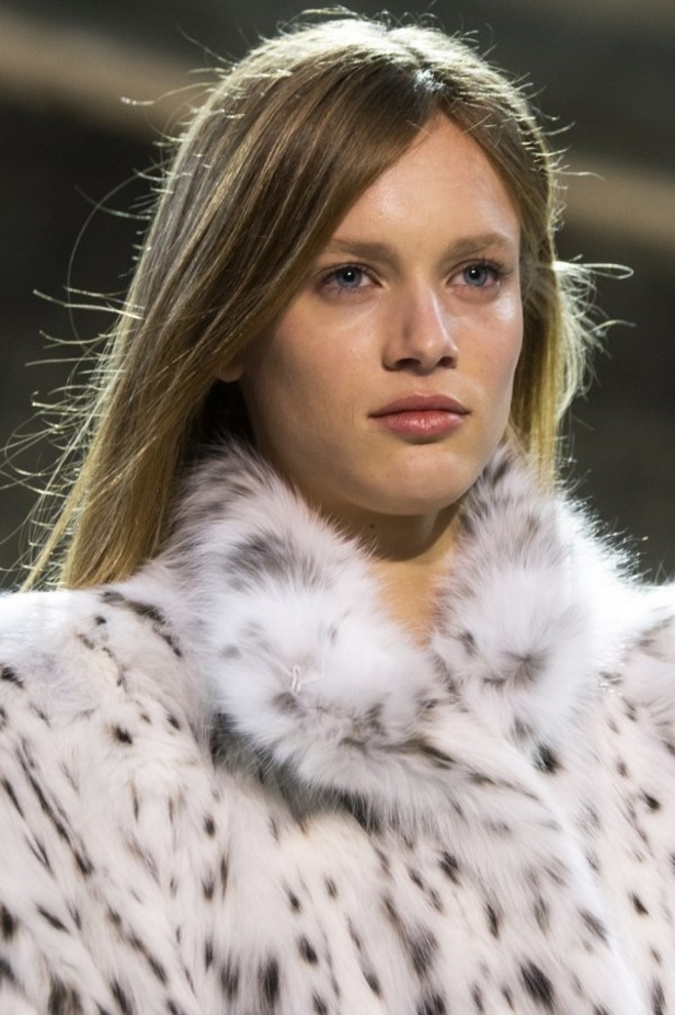 مجموعة الألبسة الراقية من ألكسندر فوتييه لربيع 2019