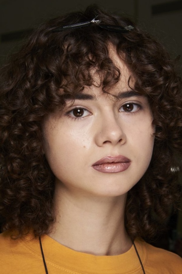 عرض ازياء مجموعة ACNE STUDIOS ربيع وصيف 2021 من اسبوع الموضة في باريس