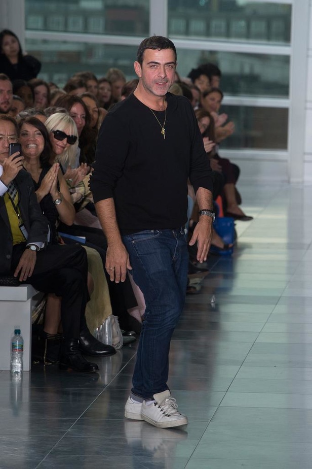 بريق السجادة الحمراء لدى Antonio Berardi في أسبوع لندن