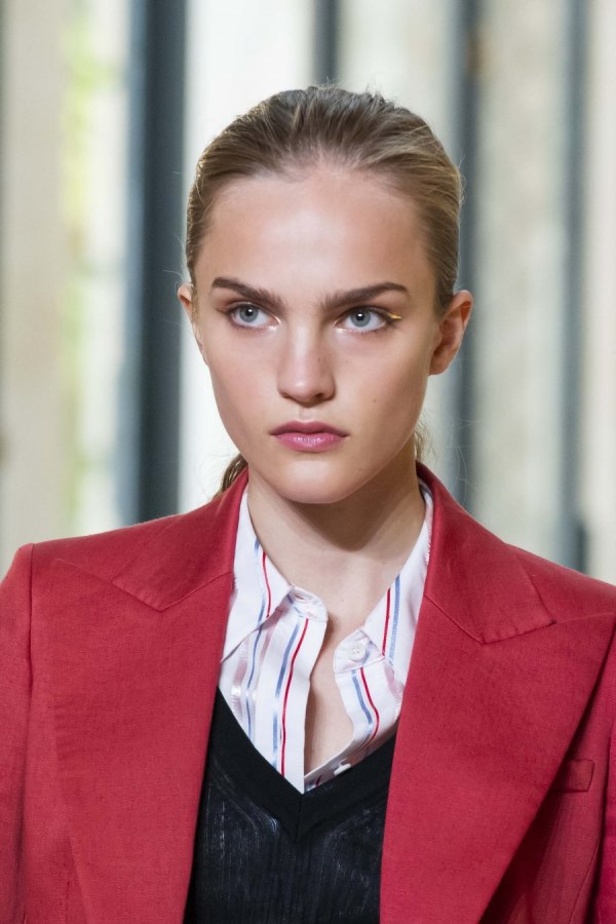 اسبوع الموضة في باريس 2019 مجموعة altuzarra للملابس الجاهزة لربيع وصيف 2020