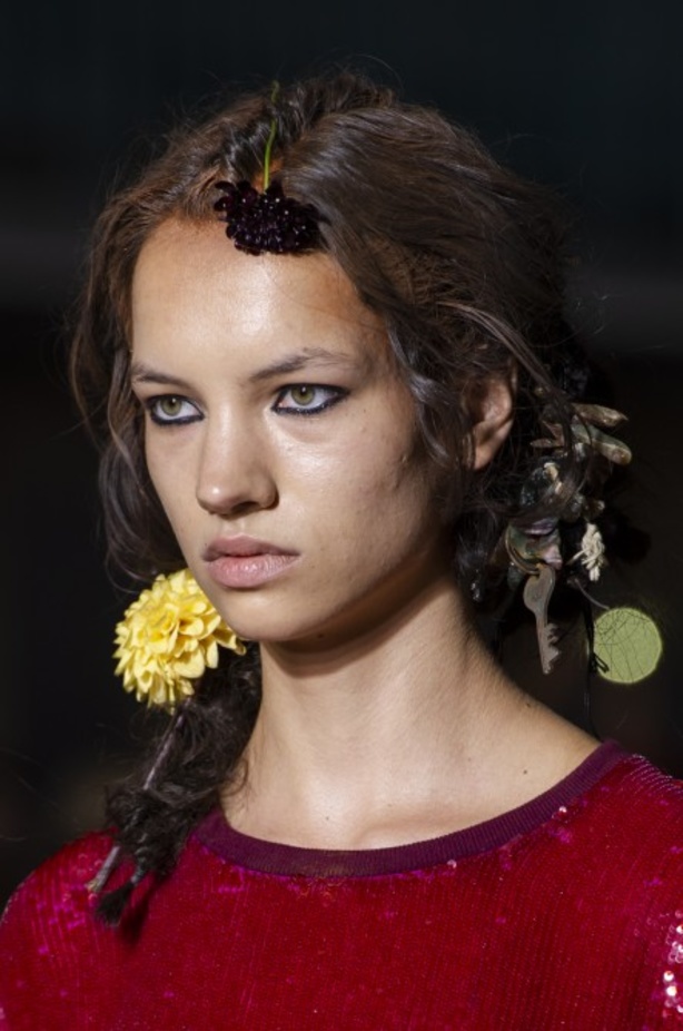 اسبوع الموضة في لندن 2019 مجموعة ASHISH لربيع وصيف 2020