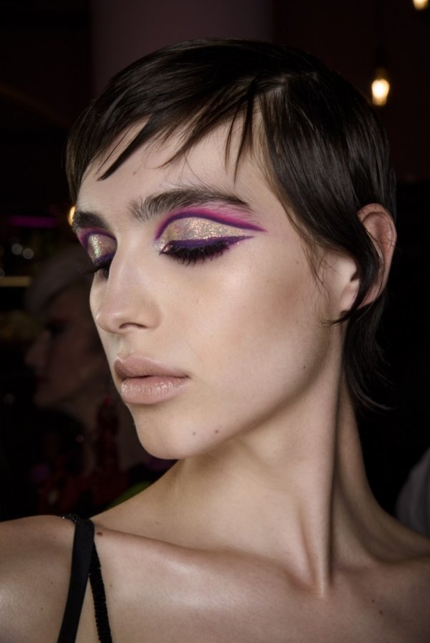 ازياء ASHISH الجاهزة من اسبوع الموضة في لندن لخريف وشتاء2020-2021