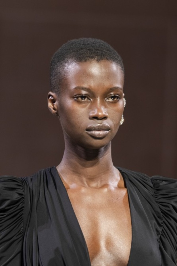 مجموعة أزارو لموسم ربيع وصيف 2020 للهوت كوتور