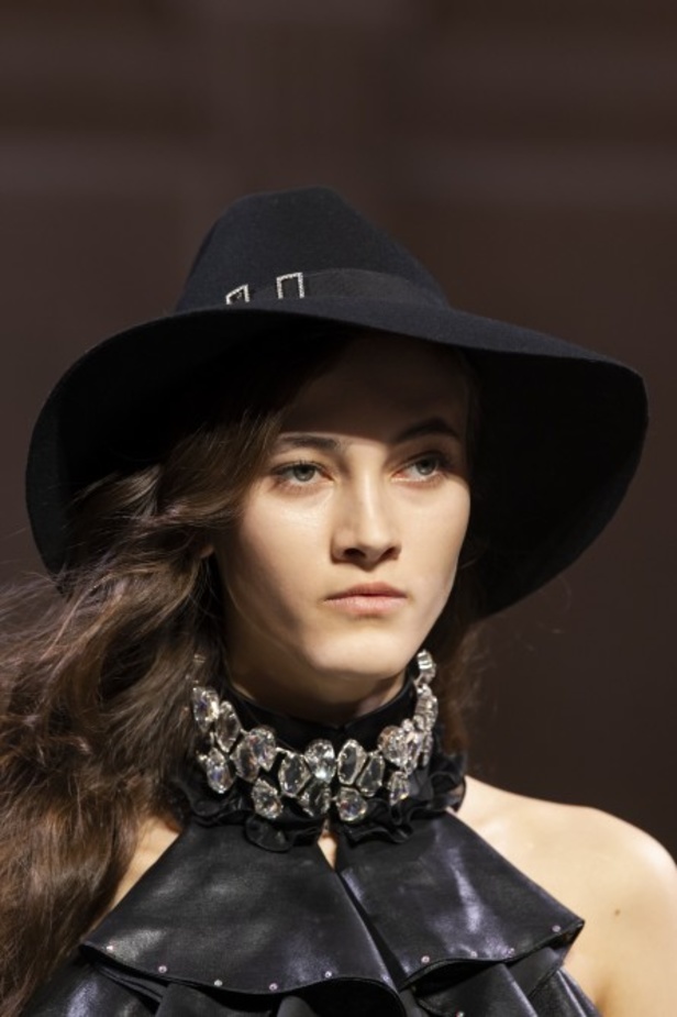 مجموعة أزارو لموسم ربيع وصيف 2020 للهوت كوتور