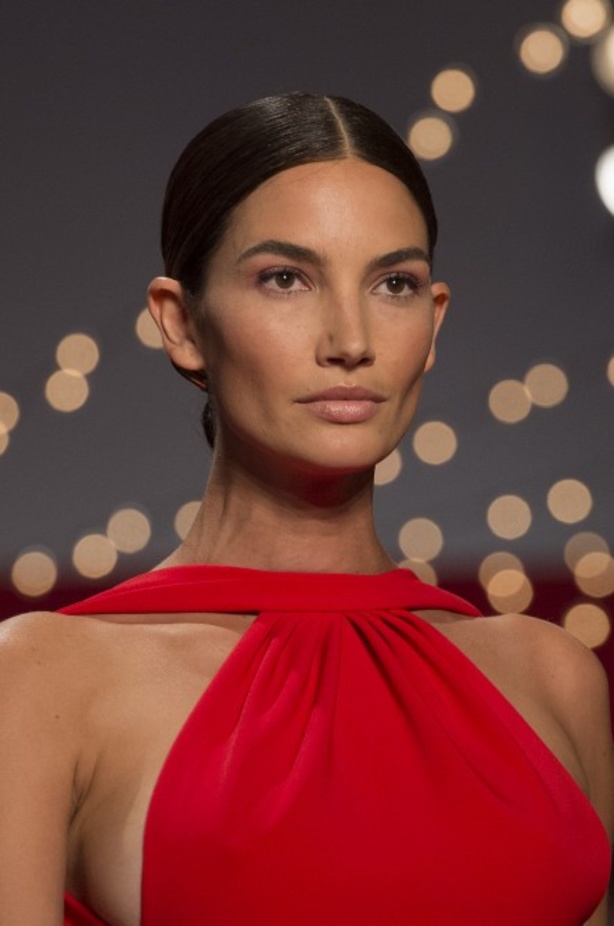 مجموعة مليئة بالألوان من Brandon Maxwell لربيع وصيف 2019