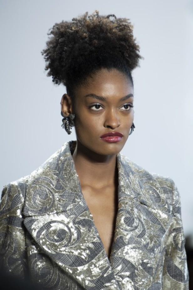 عرض ازياء BADGLEY MISCHKA في اسبوع الموضة في نيويورك 2020 لموسم الخريف والشتاء