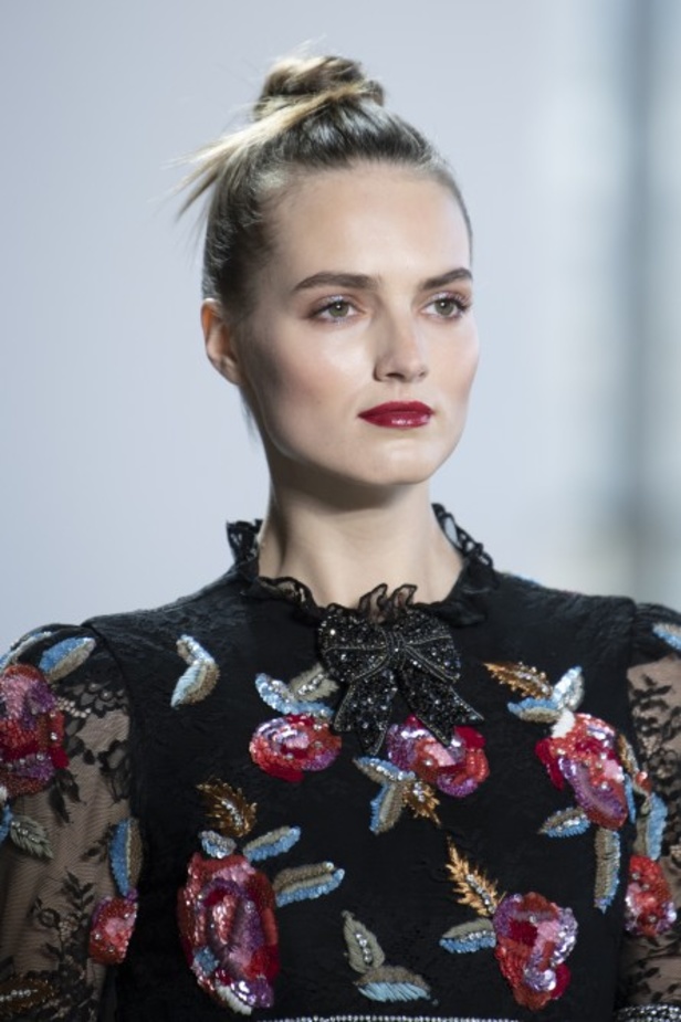 عرض ازياء BADGLEY MISCHKA في اسبوع الموضة في نيويورك 2020 لموسم الخريف والشتاء