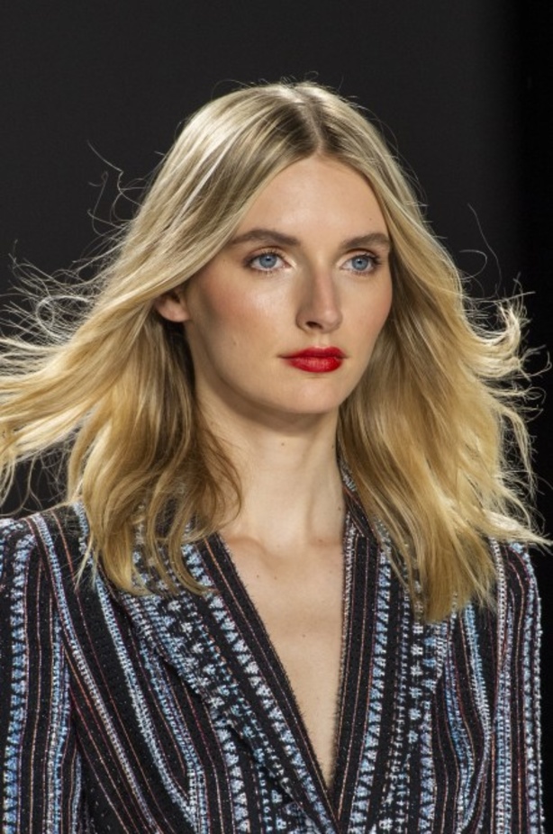 اسبوع الموضة في نيويورك 2019 عرض مجموعة  badgley mischka ربيع وصيف 2020