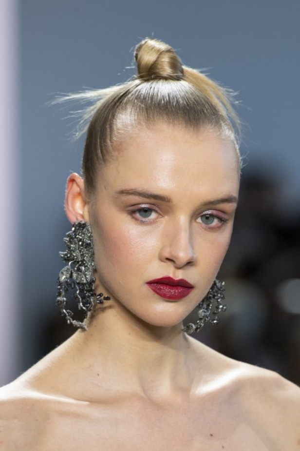 عرض ازياء BADGLEY MISCHKA في اسبوع الموضة في نيويورك 2020 لموسم الخريف والشتاء