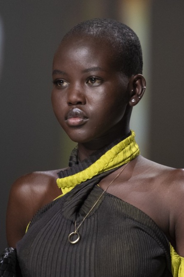 مجموعة BOTTEGA VENETA لخريف وشتاء 2020-2021 