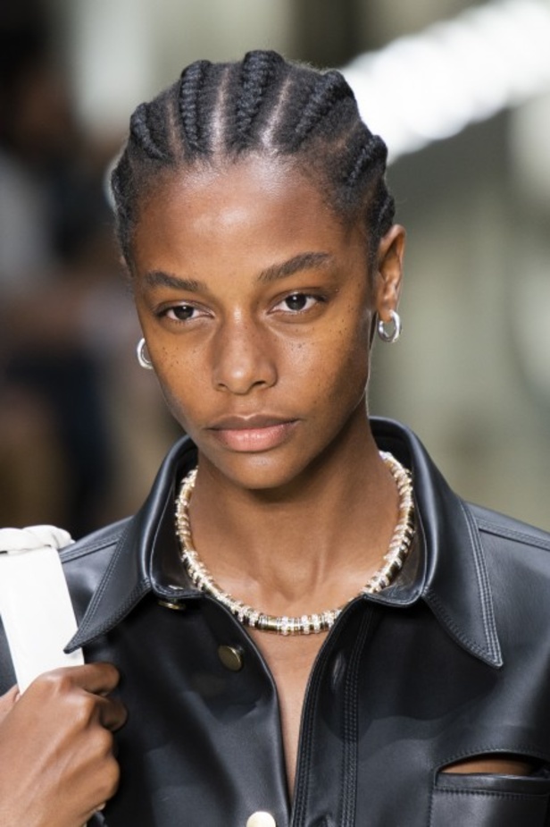 حرفية وإبداع في مجموعة Bottega Veneta لربيع وصيف 2020