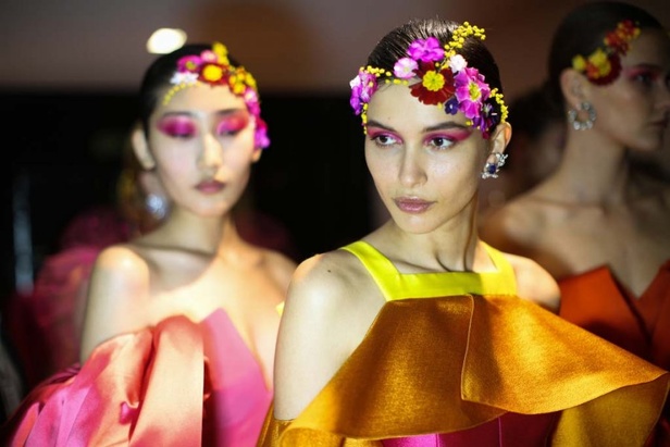 عرض أزياء Alexis Mabille لربيع 2019