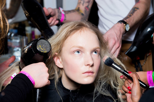 Rocha Simone: لمسة من الفن والإبداع..