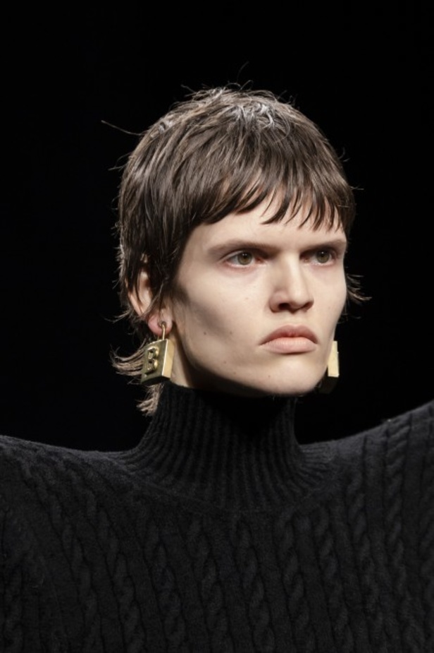 عرض ازياء Balenciaga لخريف وشتاء 2020-2021