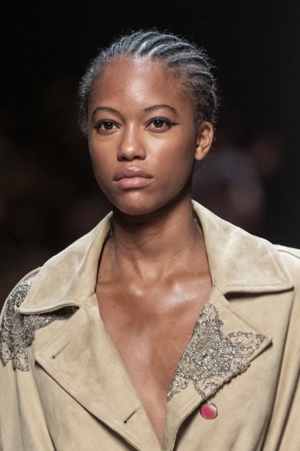 اسبوع الموضة في ميلان 2019 عرض أزياء  BLUMARINE لربيع وصيف 2020