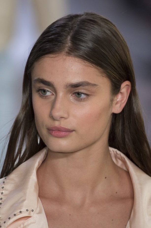 مجموعة “بوتيغا فينيتا” للأزياء لربيع وصيف 2018 !