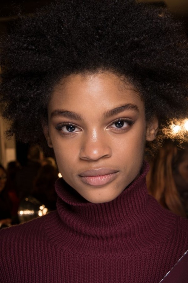 عرض ازياء مجموعة بوتيغا فينيتا لخريف وشتاء 2018