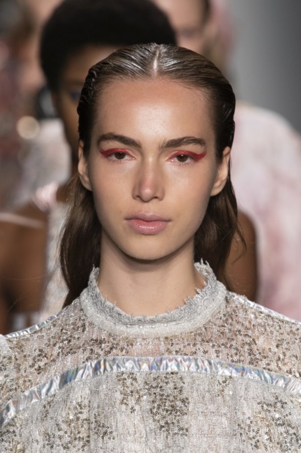 مجموعة Custo Barcelona SS20 تستحدث موضة وحدة الألوان 