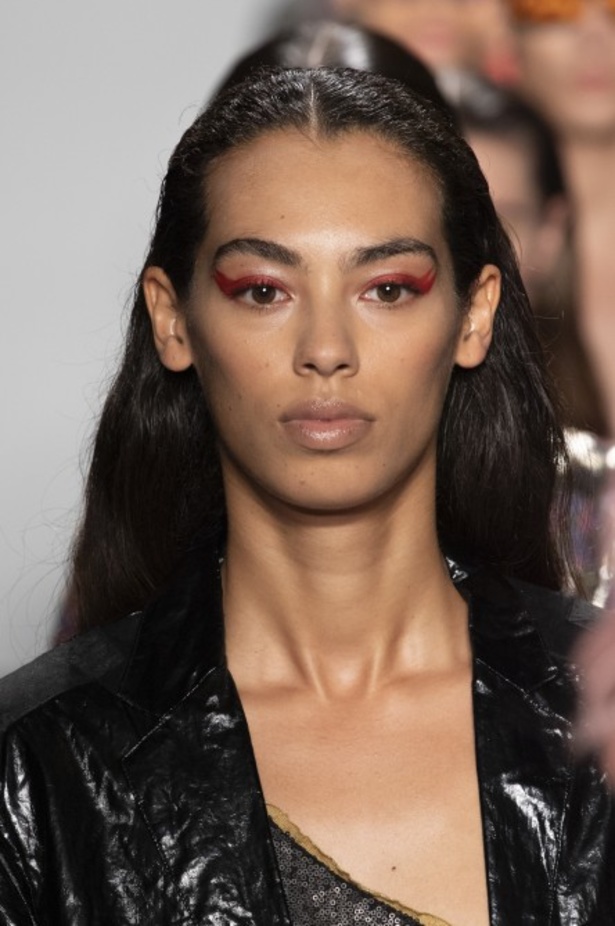 مجموعة Custo Barcelona SS20 تستحدث موضة وحدة الألوان 