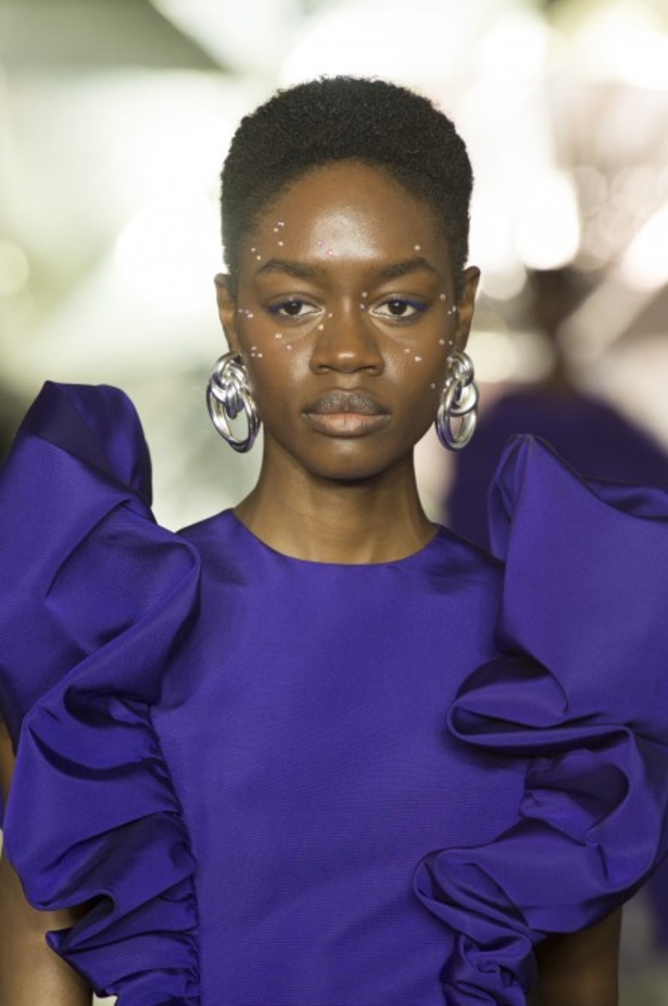 مجموعة Christian Siriano  للألبسة الجاهزة لموسم خريف 2019