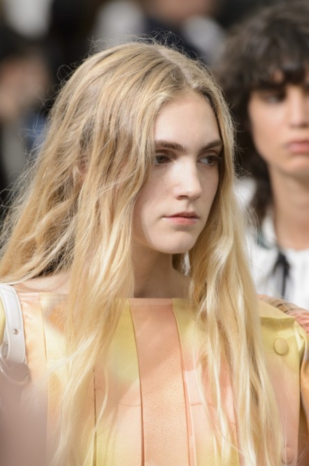 مجموعة Celine للأزياء الجاهزة لربيع وصيف 2018 !