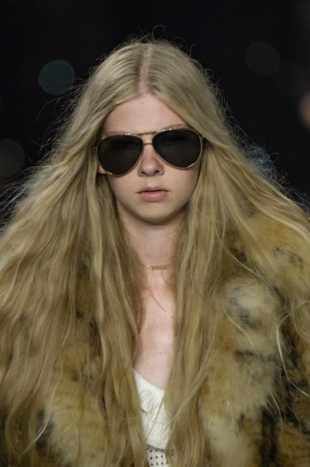 اسبوع الموضة في باريس 2019 أزياء  CELINE الفاخرة لربيع وصيف 2020