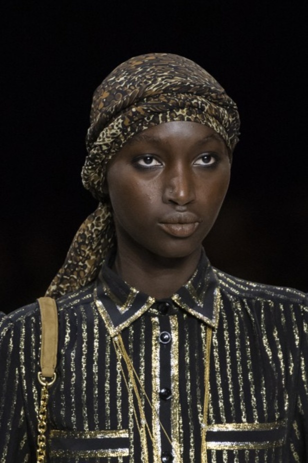 اسبوع الموضة في باريس 2019 أزياء  CELINE الفاخرة لربيع وصيف 2020