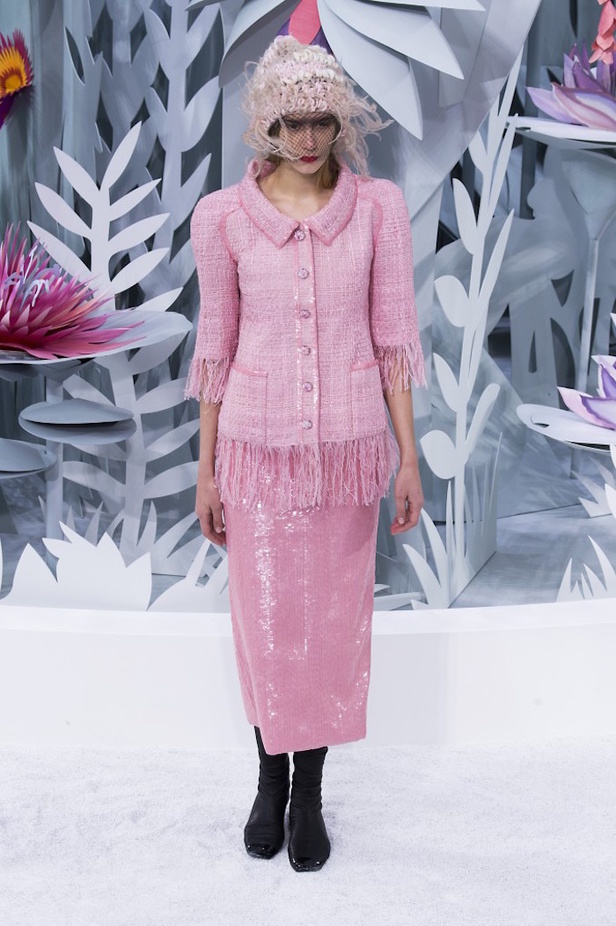 مجموعة تفيض أنوثة وحيوية من شانيل