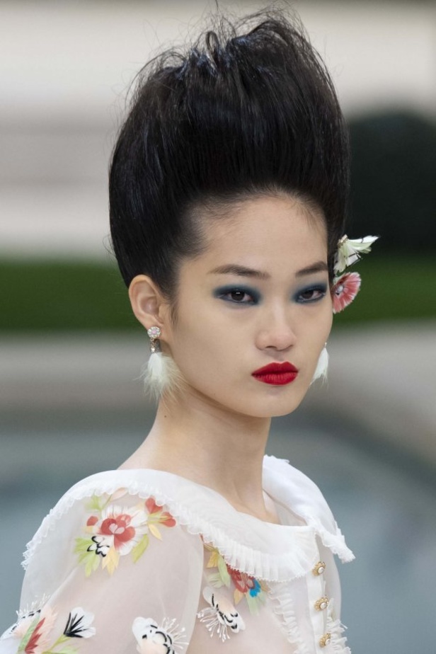 عرض "شانيل" Chanel لربيع وصيف 2019 للهوت كوتور !