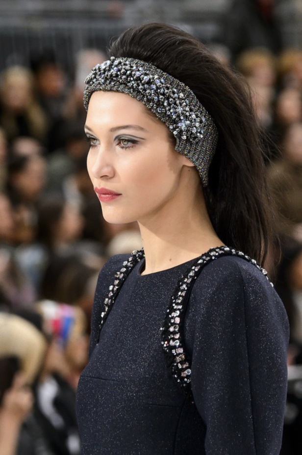 عرض أزياء “شانيل” Chanel لخريف وشتاء 2017