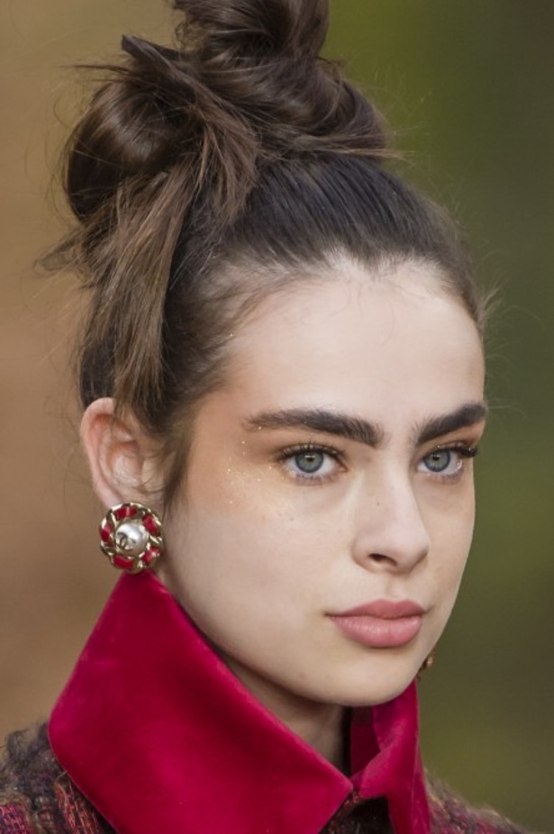 مجموعة شانيل لخريف 2018 تنقلنا الى أحضان الطبيعة الخلابة