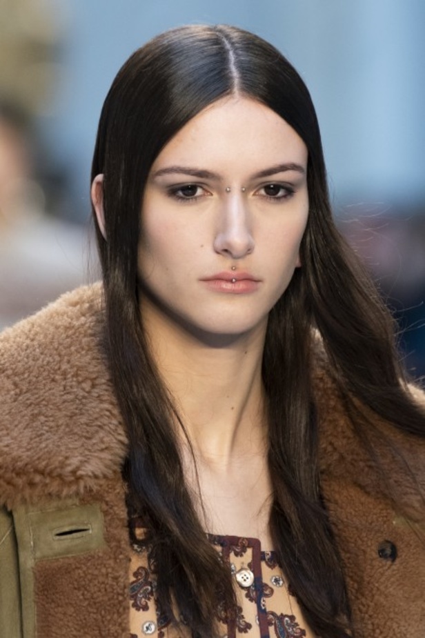 مجموعة كلوي Chloe لخريف وشتاء 2020-2021 خلال اسبوع الموضة في باريس