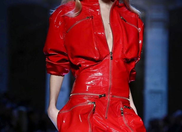 عرض Alexandre Vauthier للأزياء الفاخرة لربيع وصيف 2016