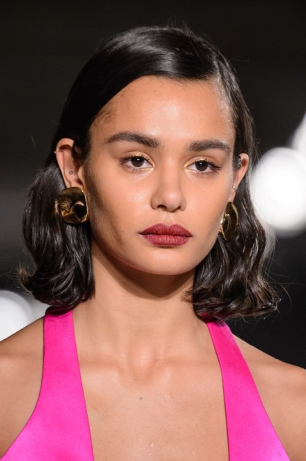 عرض أزياء Cushnie et Ochs لخريف وشتاء 2018 !