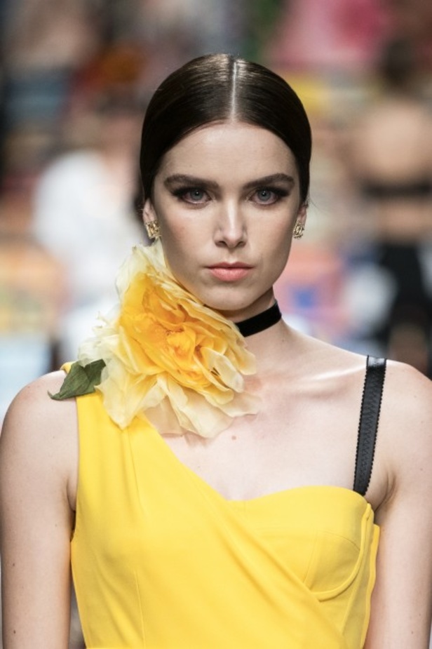 عرض ازياء dolce & gabbana لربيع وصيف 2021 ضمن أسبوع الموضة في ميلانو